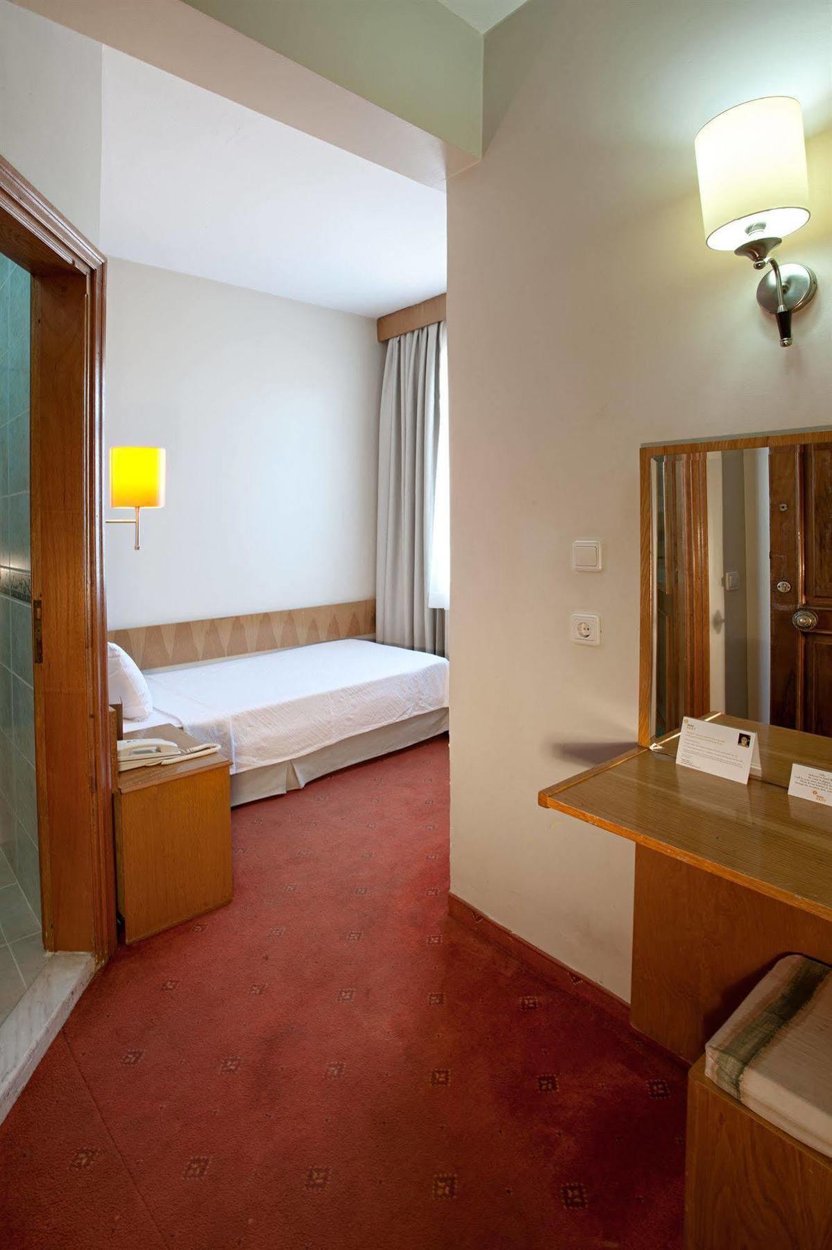 Ilkay Hotel Istanbul Luaran gambar