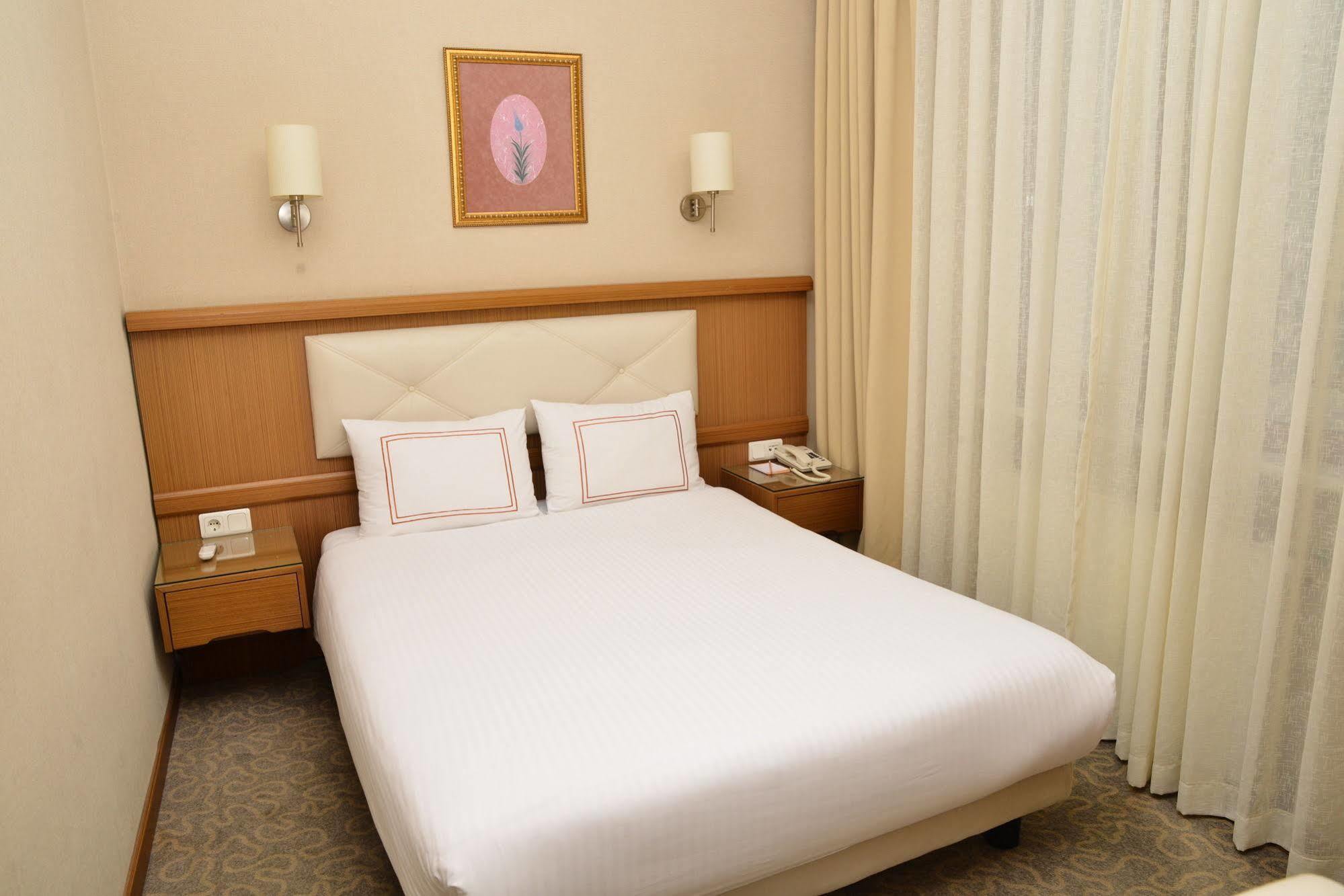 Ilkay Hotel Istanbul Luaran gambar
