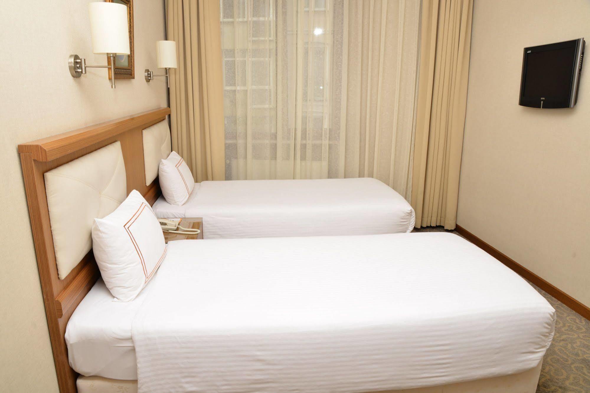 Ilkay Hotel Istanbul Luaran gambar