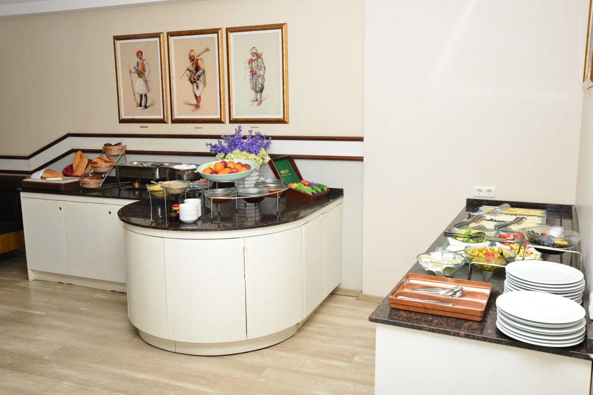 Ilkay Hotel Istanbul Luaran gambar